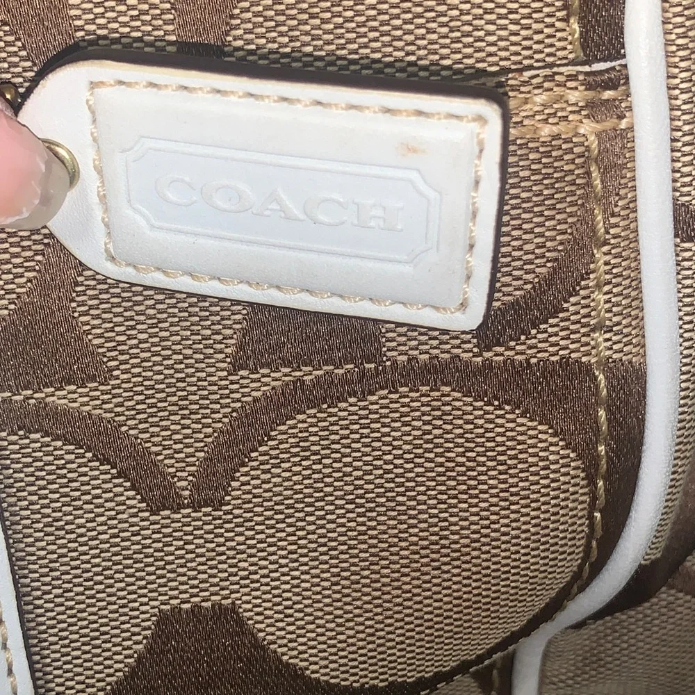 GUC Coach Hampton Madeline Signature Satchel L 14” x H 8” x D 5.5” - Picture 10 of 12